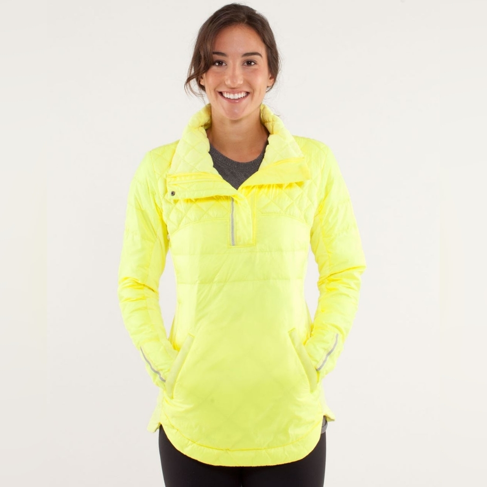 Lululemon What The Fluff Pullover Jacket Clarity Yellow Size 4 Quilted - Picture 13 of 14